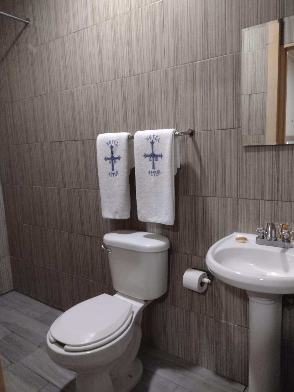 Hotel Astur (Adults Only) Гвадалахара Екстер'єр фото