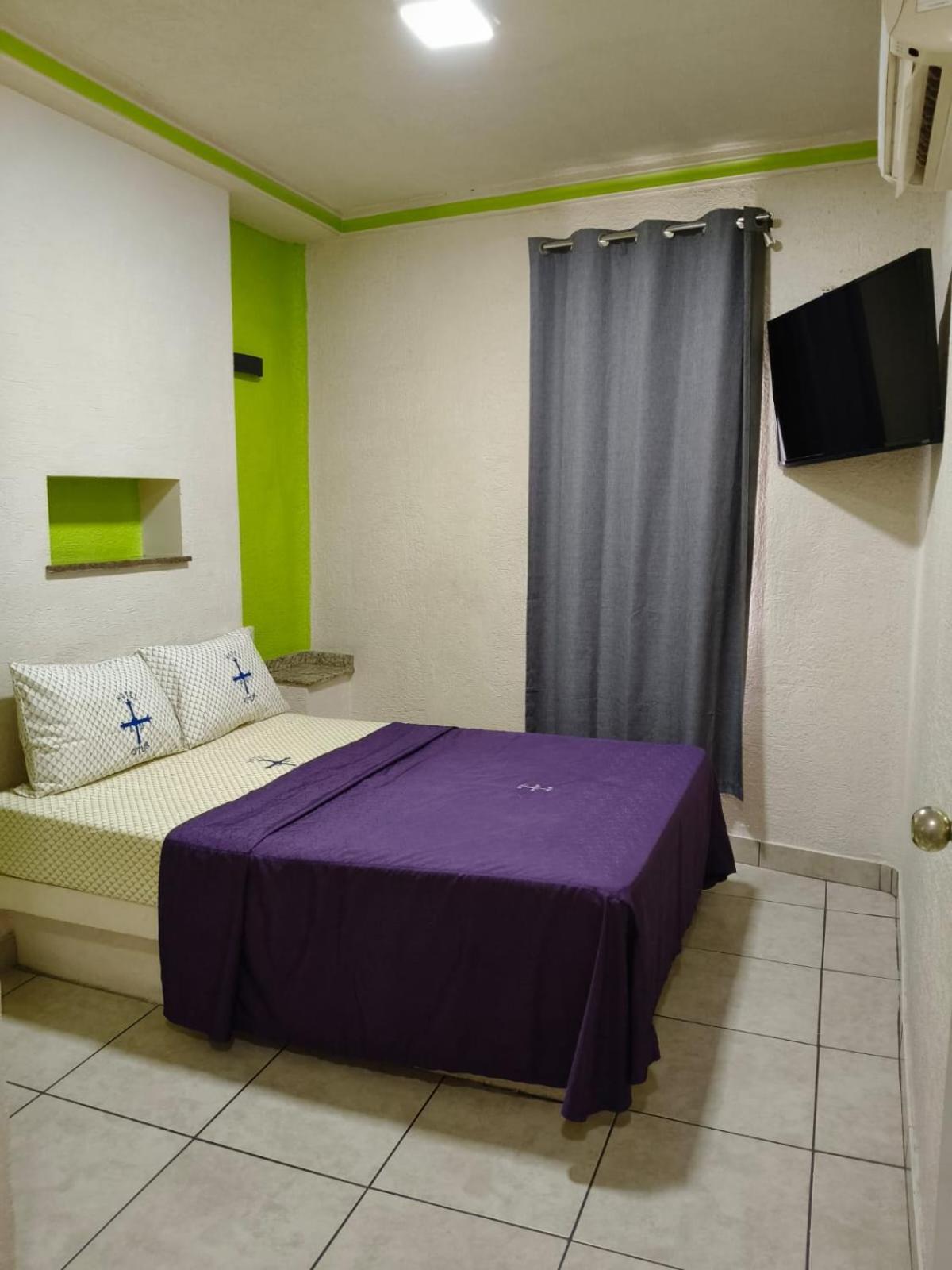 Hotel Astur (Adults Only) Гвадалахара Екстер'єр фото