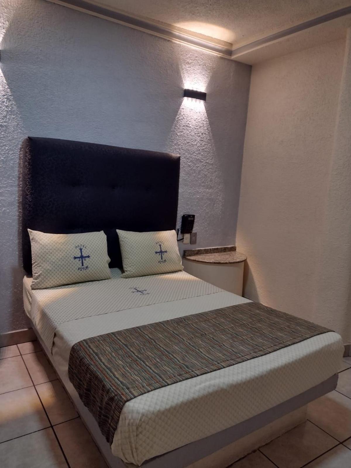 Hotel Astur (Adults Only) Гвадалахара Екстер'єр фото